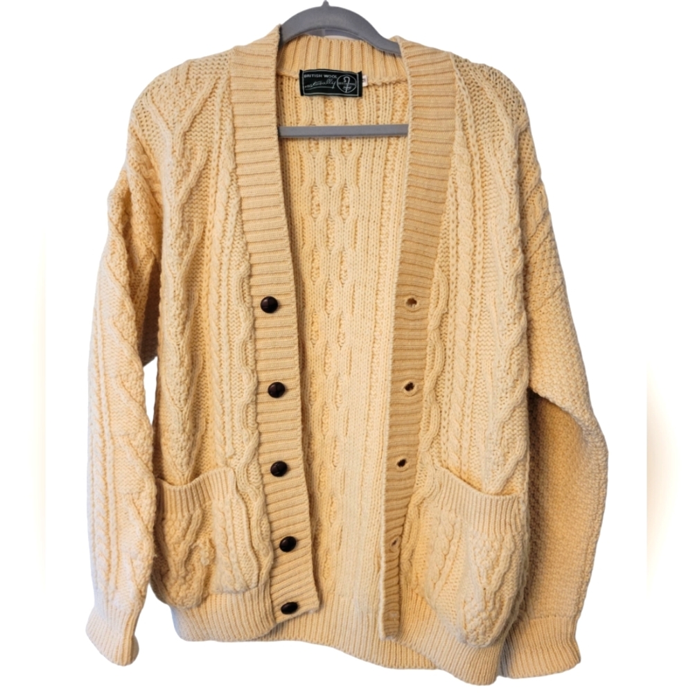 Women's wool, button up, ivory, cardigan size M